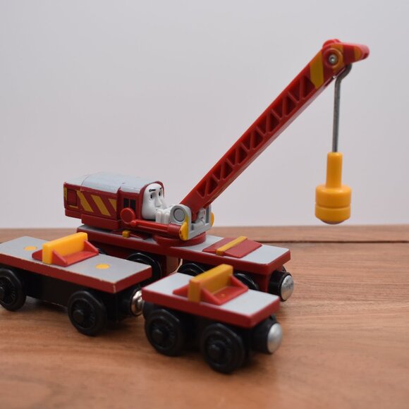 Rocky Magnetic Crane Front and Back Cars Thomas & Friends Wooden Railway… - Picture 7 of 9